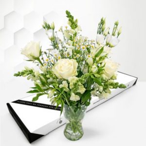 Elegant Avalanche - Letterbox Flowers - Letterbox Flowers UK - Send Letterbox Flowers - Cheap Letterbox Flowers