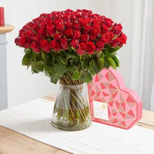 One Hundred Red Roses Gift set